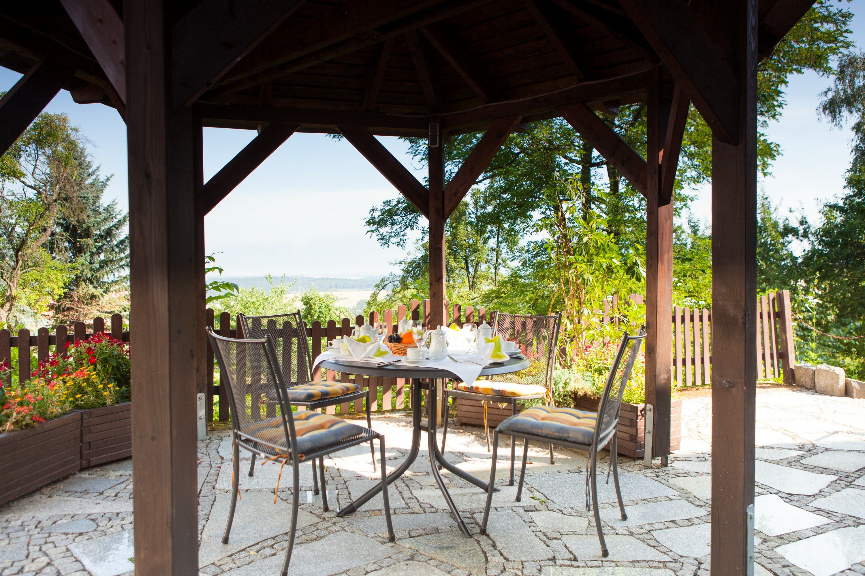 Frühstück auf der Terrasse