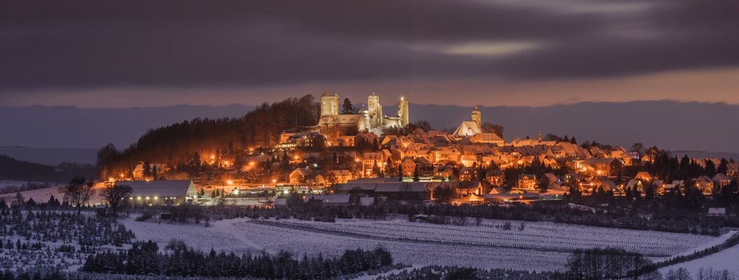 Stolpen bei Nacht im Winter