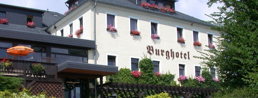 Außenansicht Hotel Eingangsbereich